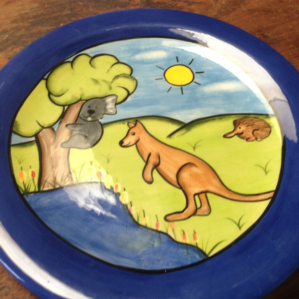 ceramic set with Australian theme